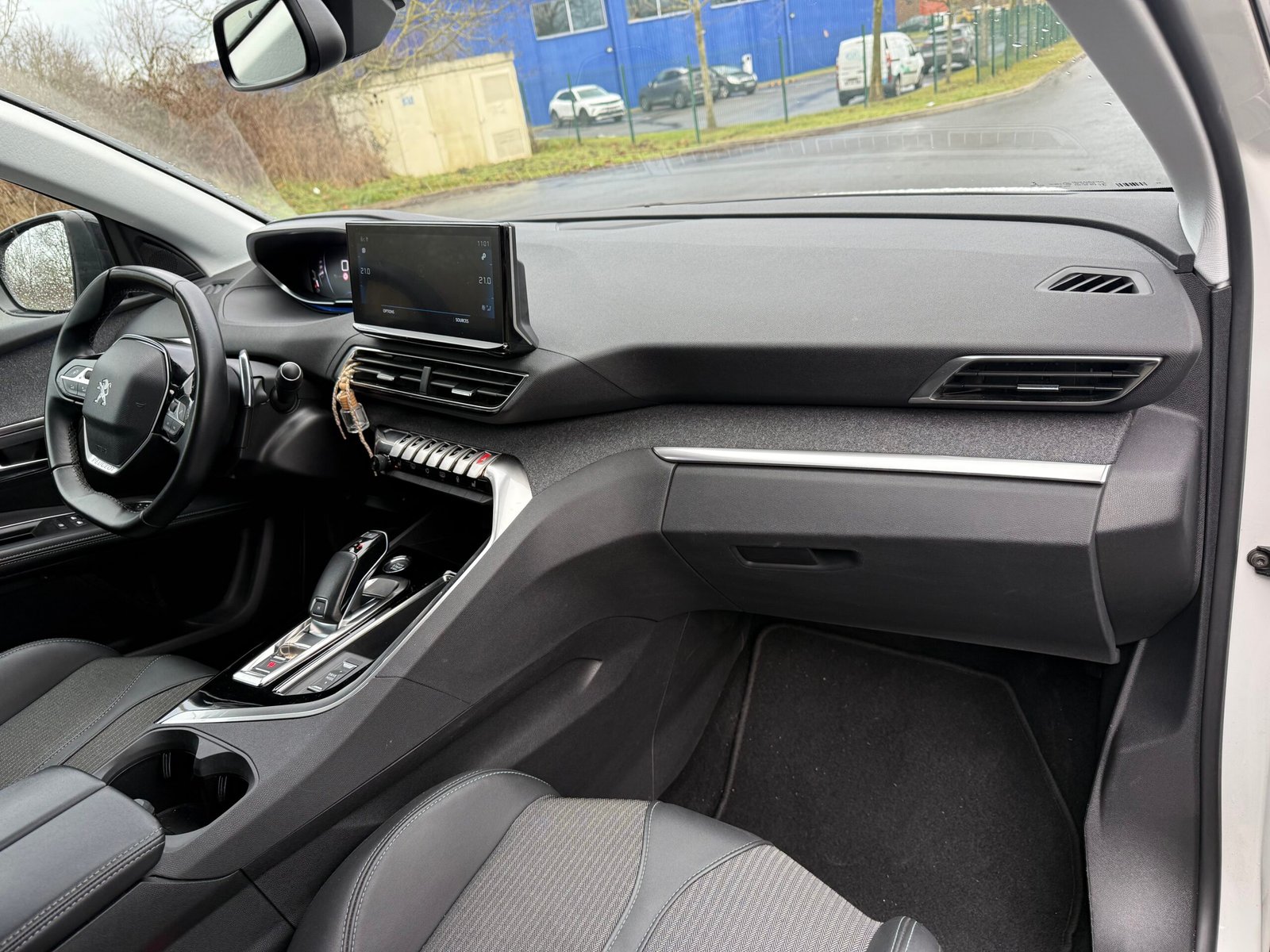 Peugeot 5008 II Phase 2 1.5 BlueHDI EAT8 S&S 130 ch finition « Allure pack »