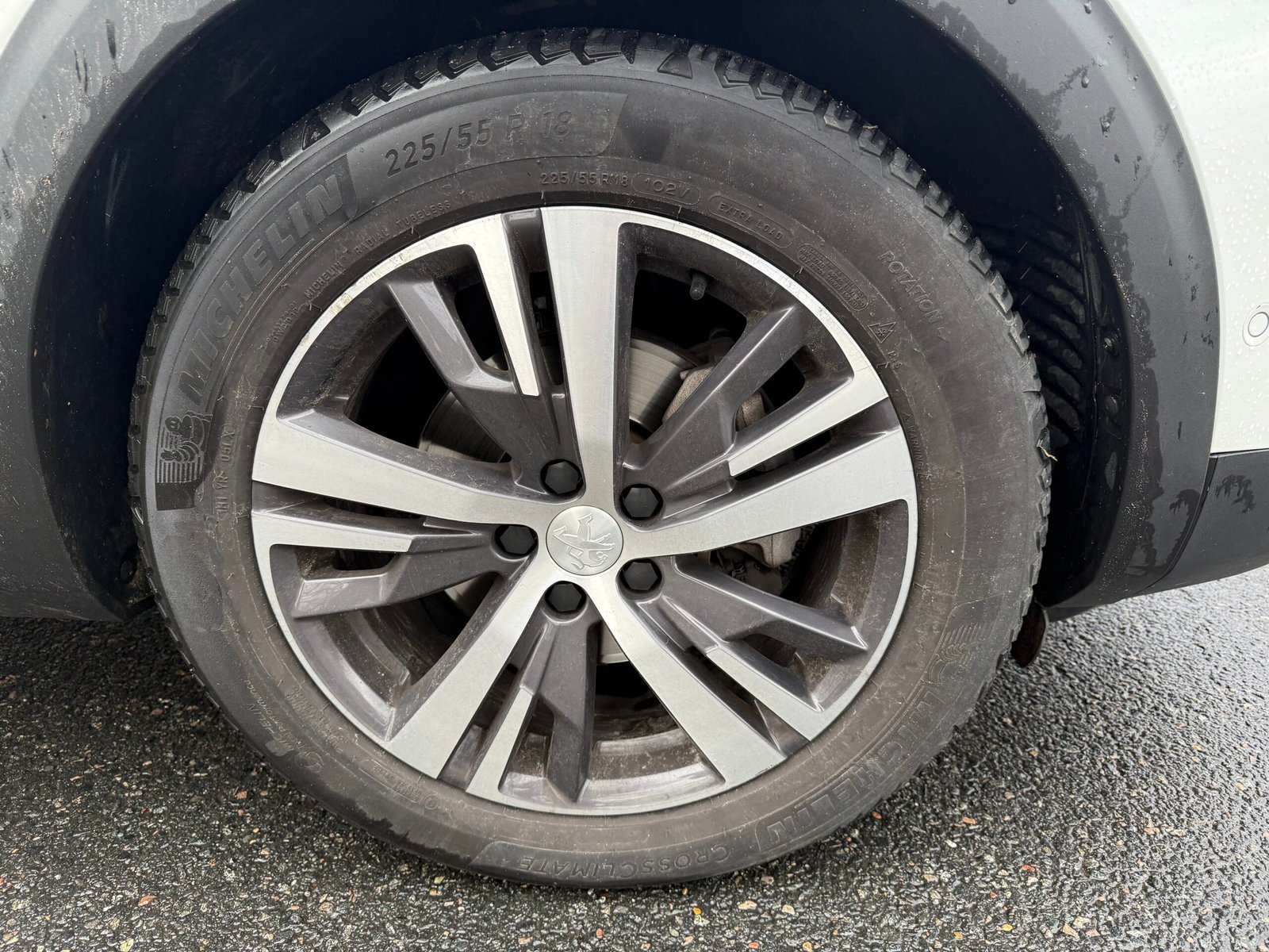 Peugeot 5008 II Phase 2 1.5 BlueHDI EAT8 S&S 130 ch finition « Allure pack »