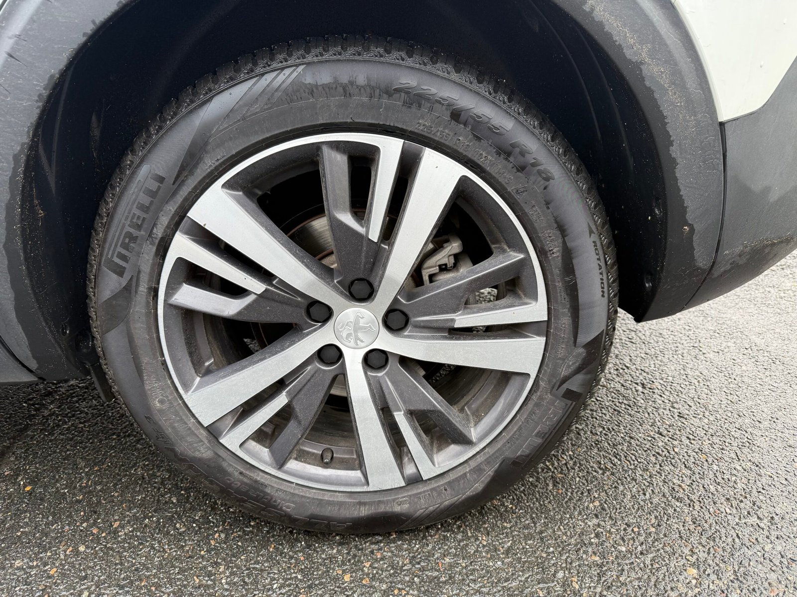 Peugeot 5008 II Phase 2 1.5 BlueHDI EAT8 S&S 130 ch finition « Allure pack »