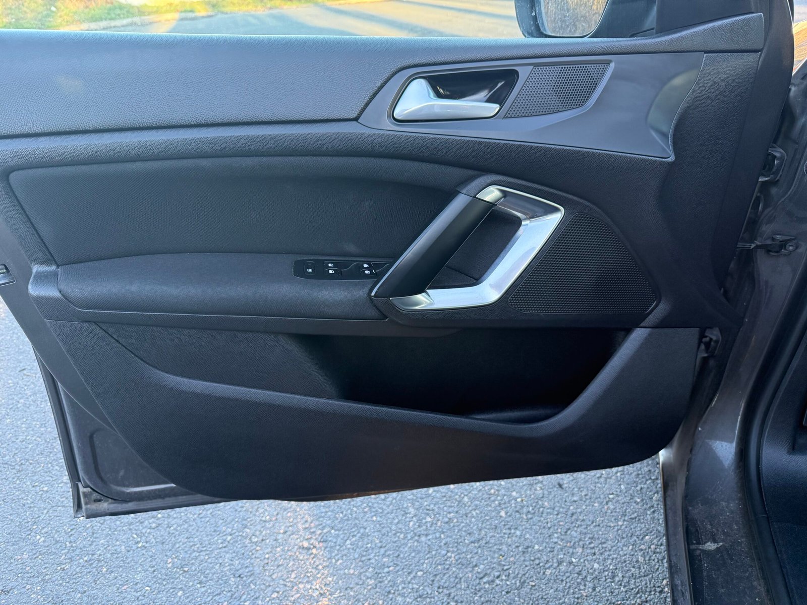 PEUGEOT 308 SW (II) phase 2 1.5 BlueHDI S&S 130 ch finition « Active Business »