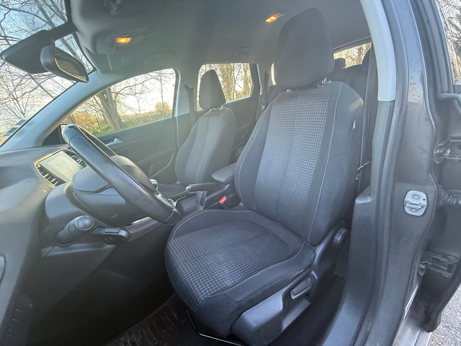 PEUGEOT 308 SW (II) phase 2 1.5 BlueHDI S&S 130 ch finition « Active Business »