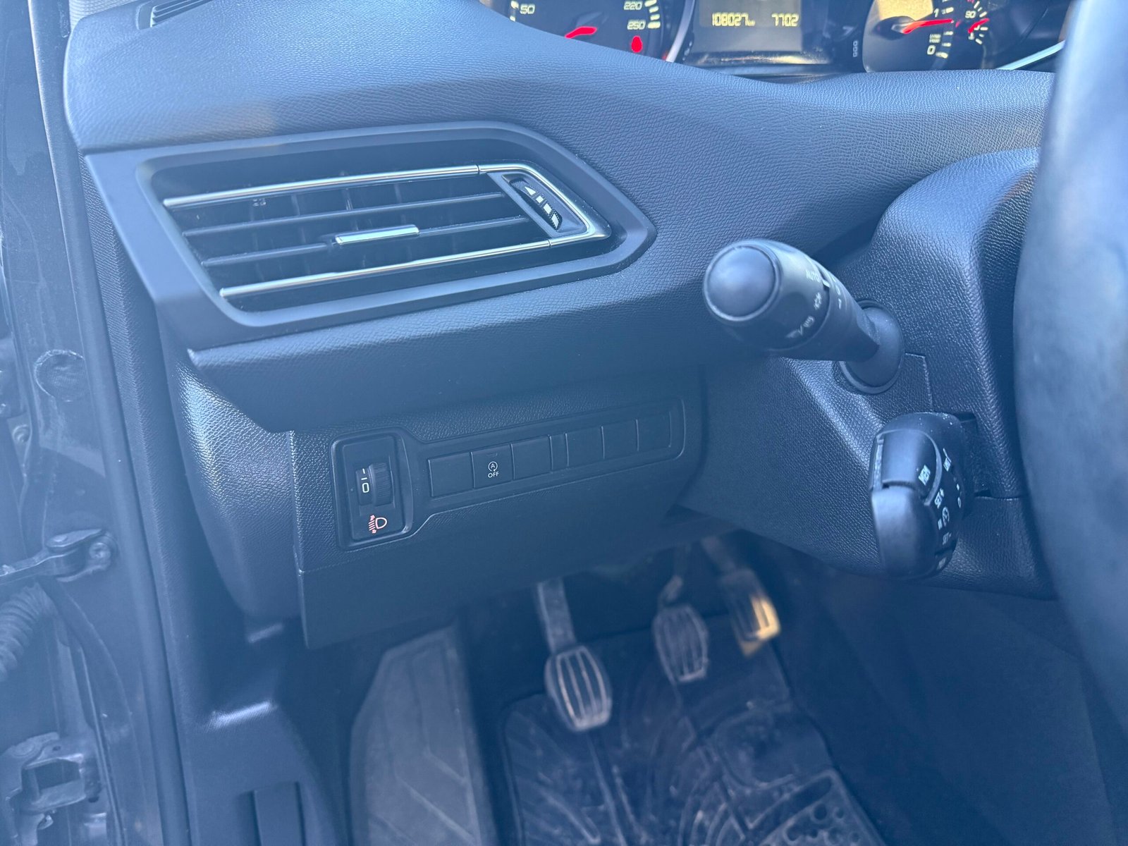 PEUGEOT 308 SW (II) phase 2 1.5 BlueHDI S&S 130 ch finition « Active Business »