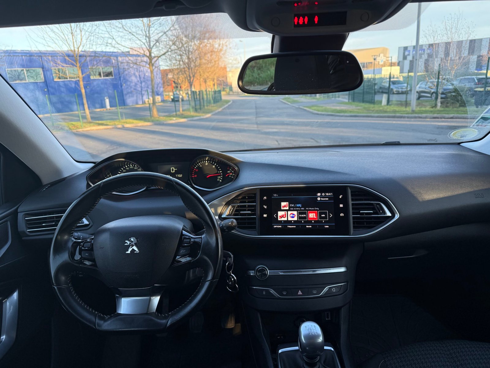 PEUGEOT 308 SW (II) phase 2 1.5 BlueHDI S&S 130 ch finition « Active Business »