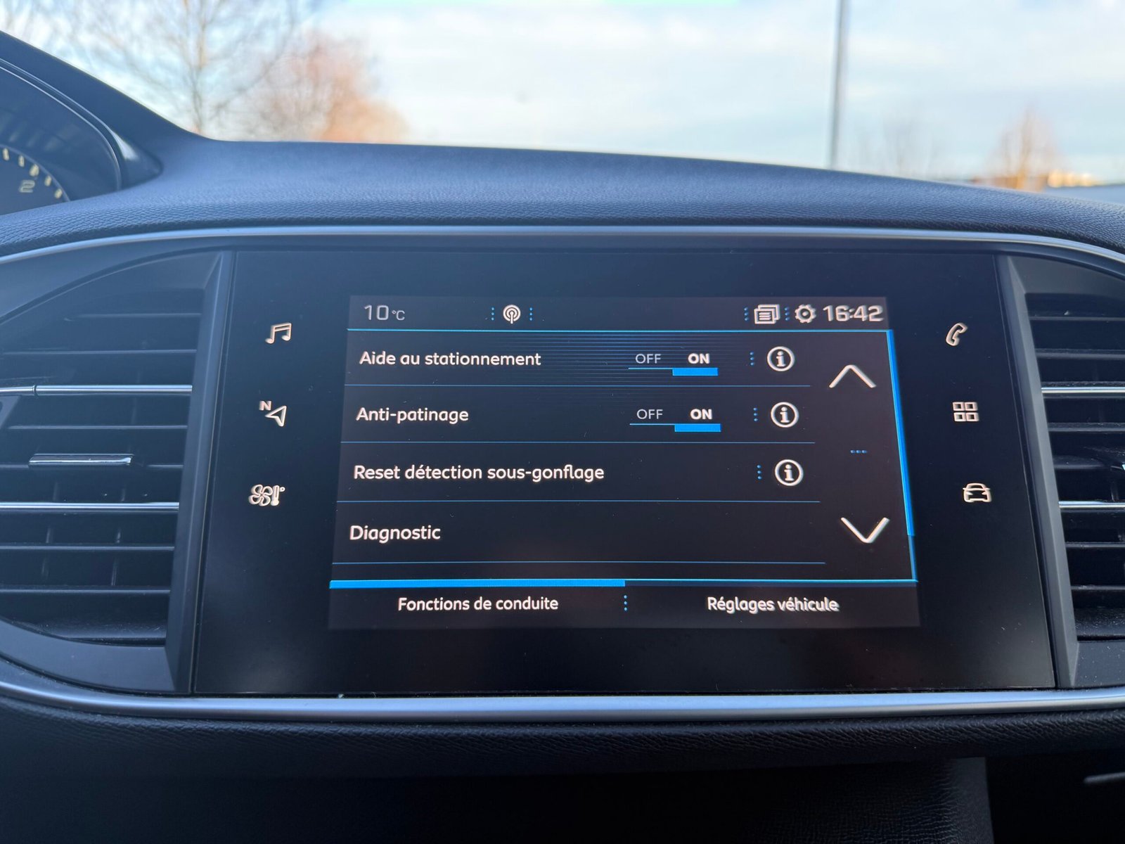 PEUGEOT 308 SW (II) phase 2 1.5 BlueHDI S&S 130 ch finition « Active Business »