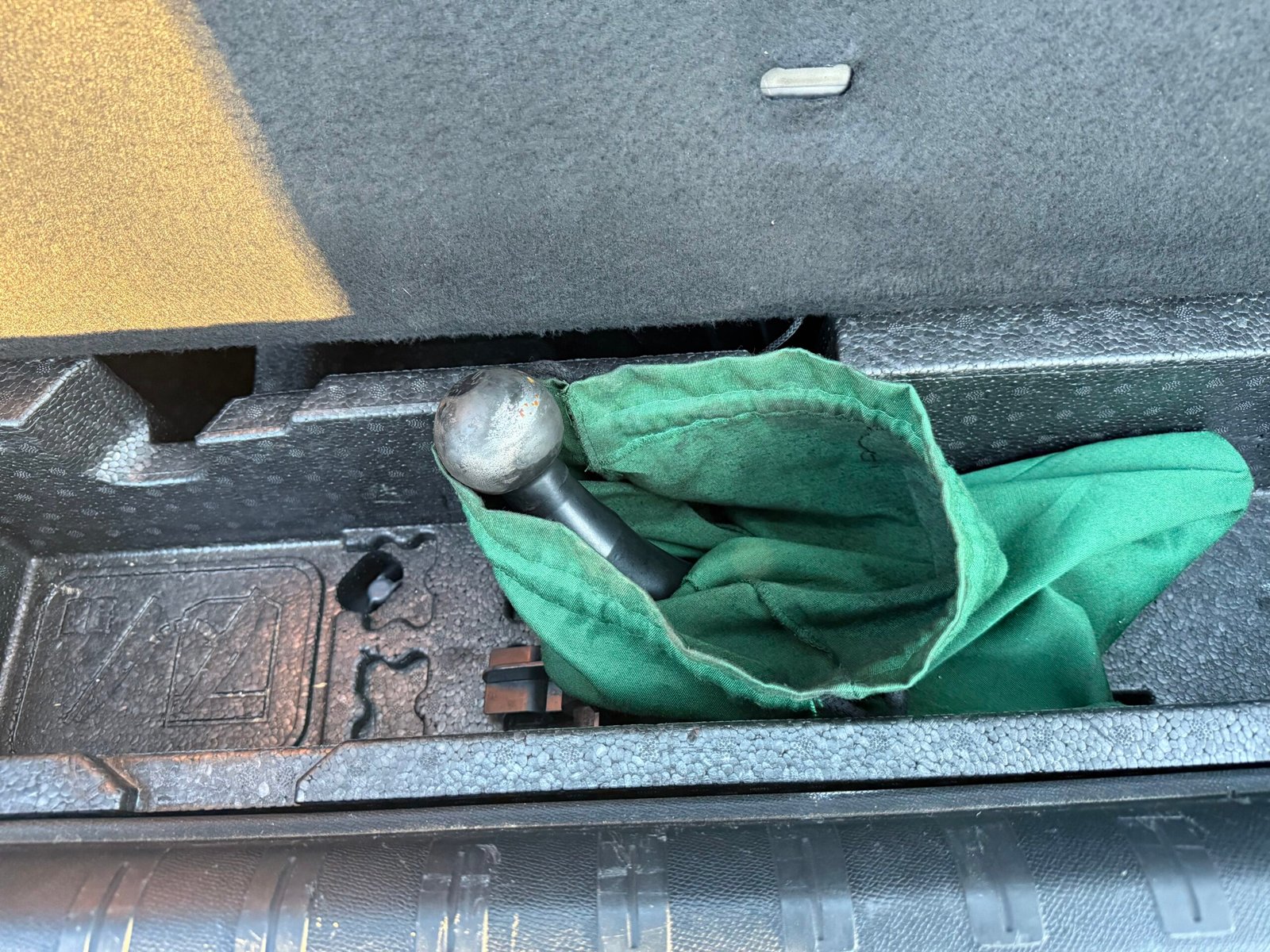 PEUGEOT 308 SW (II) phase 2 1.5 BlueHDI S&S 130 ch finition « Active Business »