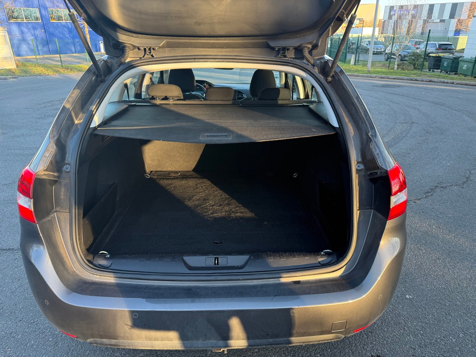 PEUGEOT 308 SW (II) phase 2 1.5 BlueHDI S&S 130 ch finition « Active Business »