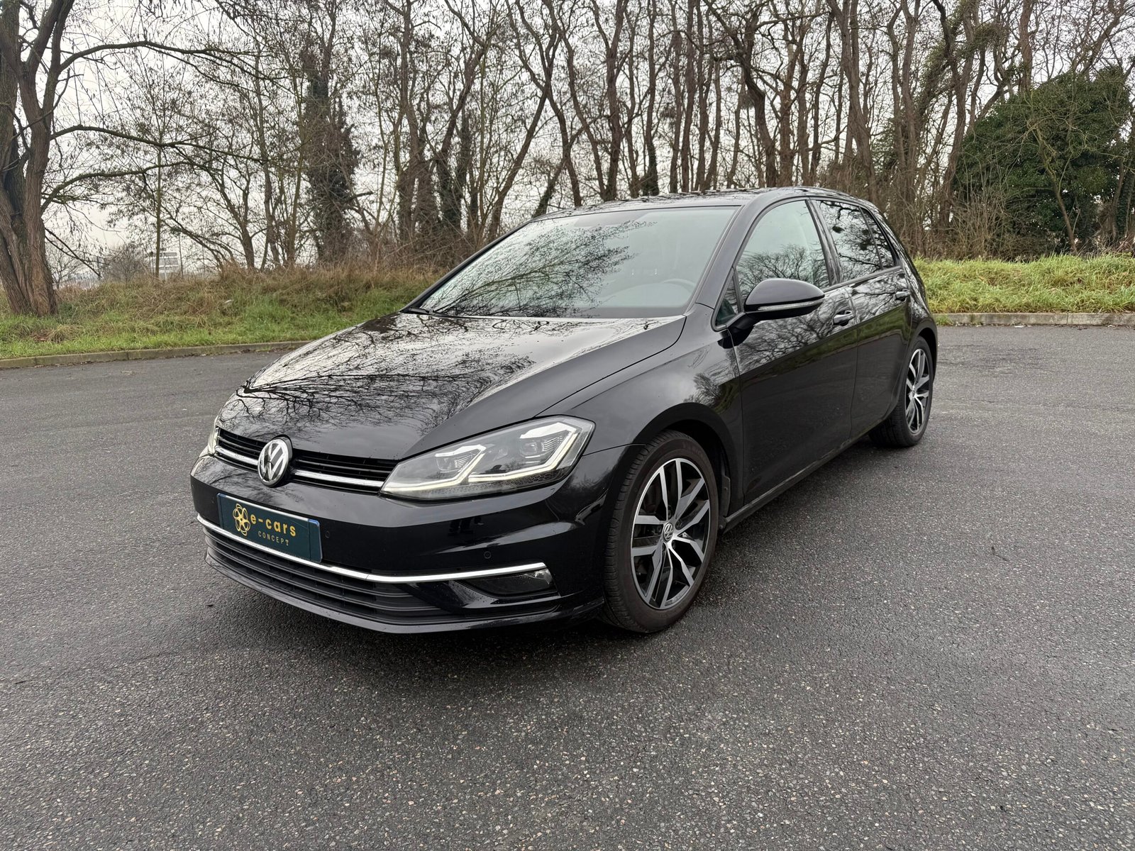 Volkswagen Golf (VII)  Phase 2 1.5 TSI Blue Motion DSG7 150 cv finition « Carat » 1ère main