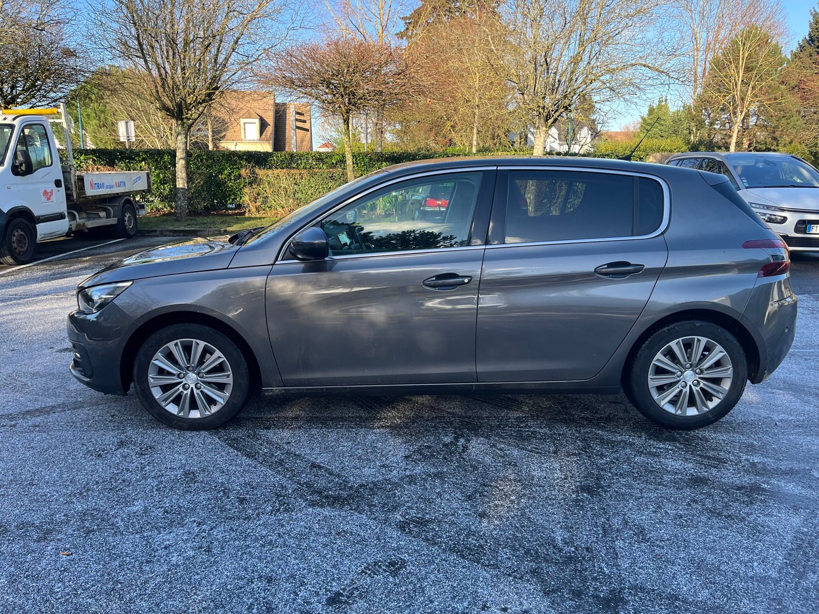 PEUGEOT 308 II (T9) Phase II 1.5 BlueHDi 16V EAT8 S&S 130 cv Boîte auto