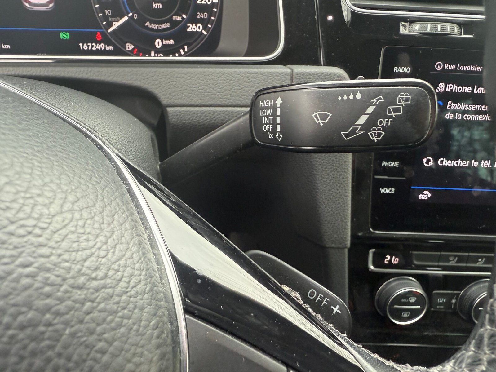 Volkswagen Golf (VII)  Phase 2 1.5 TSI Blue Motion DSG7 150 cv finition « Carat » 1ère main