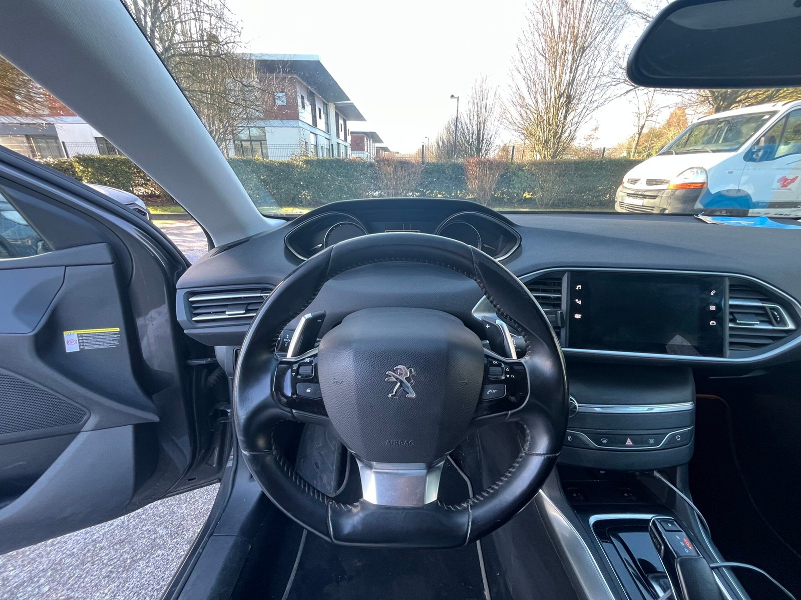 PEUGEOT 308 II (T9) Phase II 1.5 BlueHDi 16V EAT8 S&S 130 cv Boîte auto