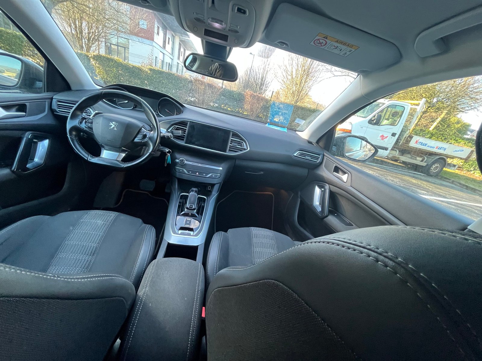 PEUGEOT 308 II (T9) Phase II 1.5 BlueHDi 16V EAT8 S&S 130 cv Boîte auto