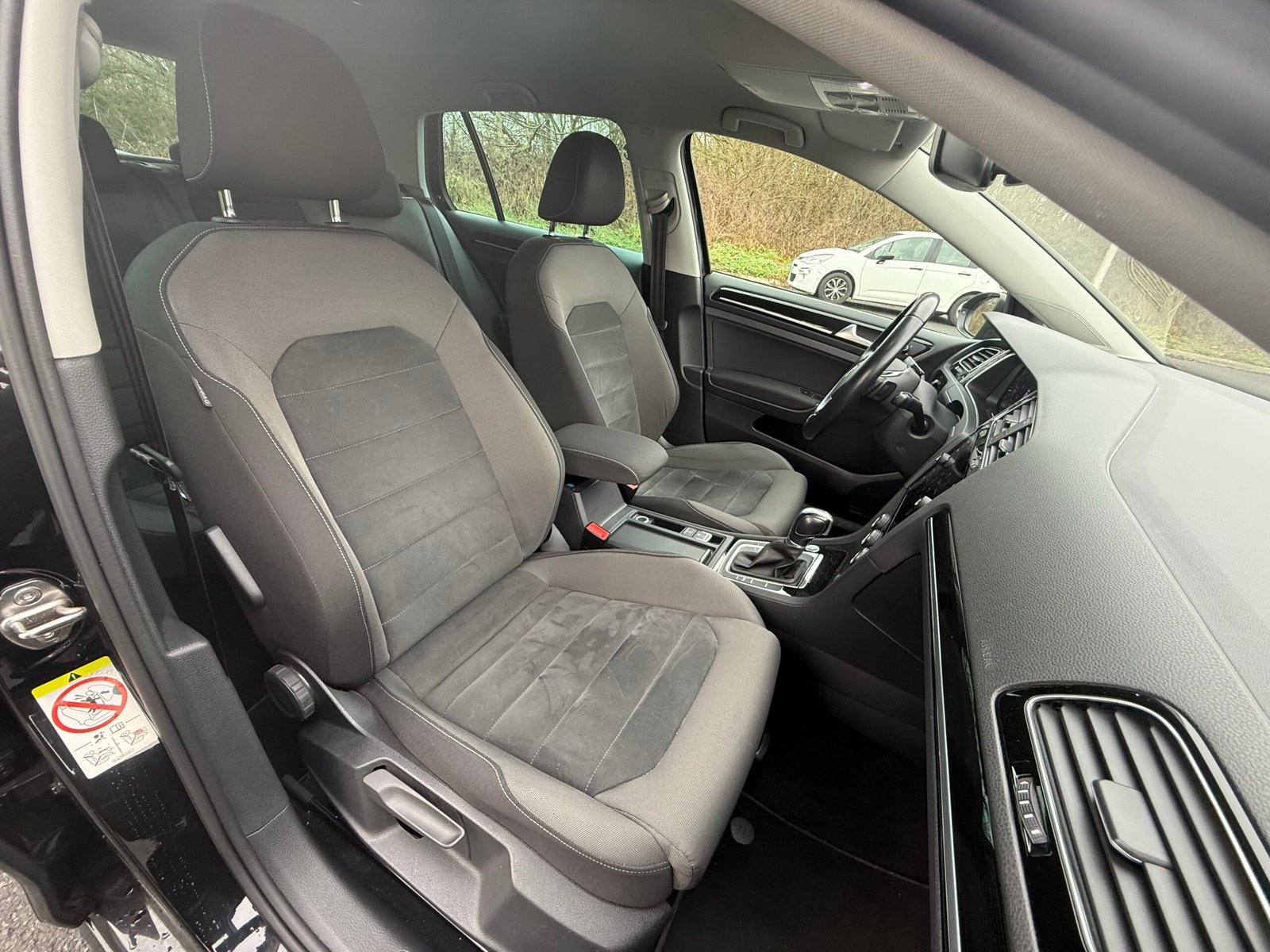 Volkswagen Golf (VII)  Phase 2 1.5 TSI Blue Motion DSG7 150 cv finition « Carat » 1ère main