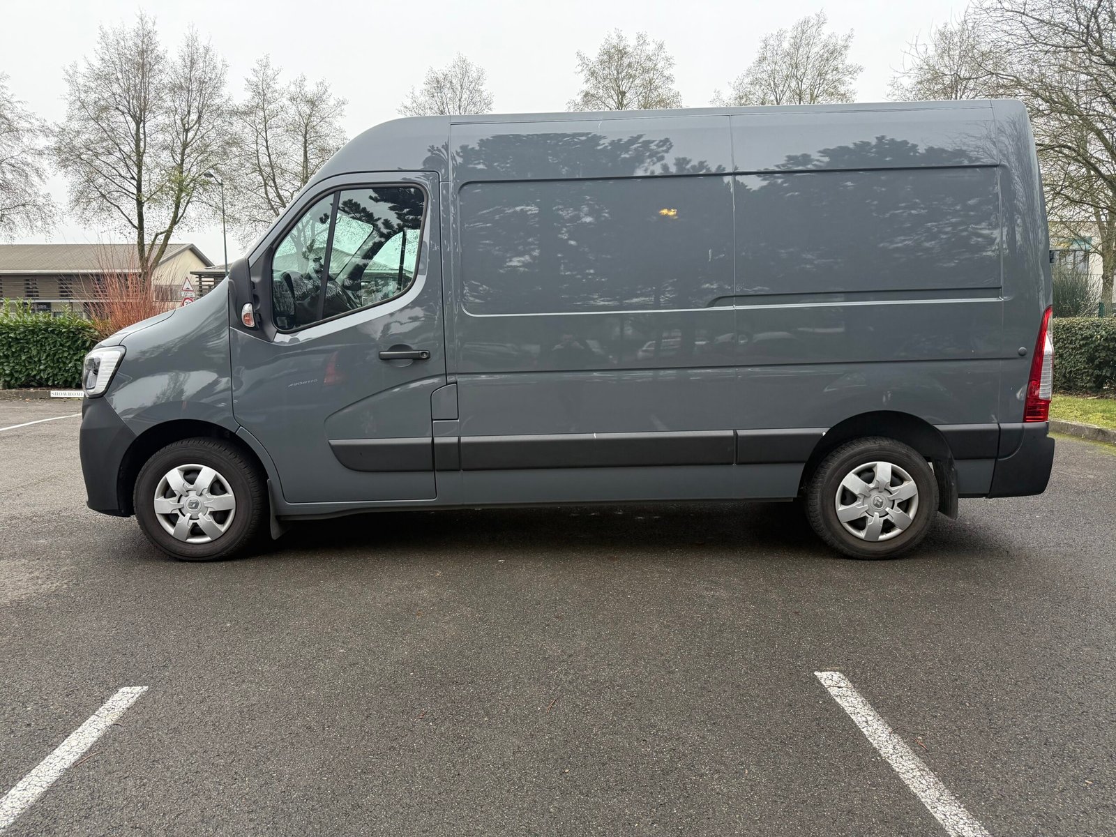 RENAULT Master Confort III Phase 2 Traction Fourgon 2.3 dCi 16V Fourgon BVR 150 cv Boîte auto