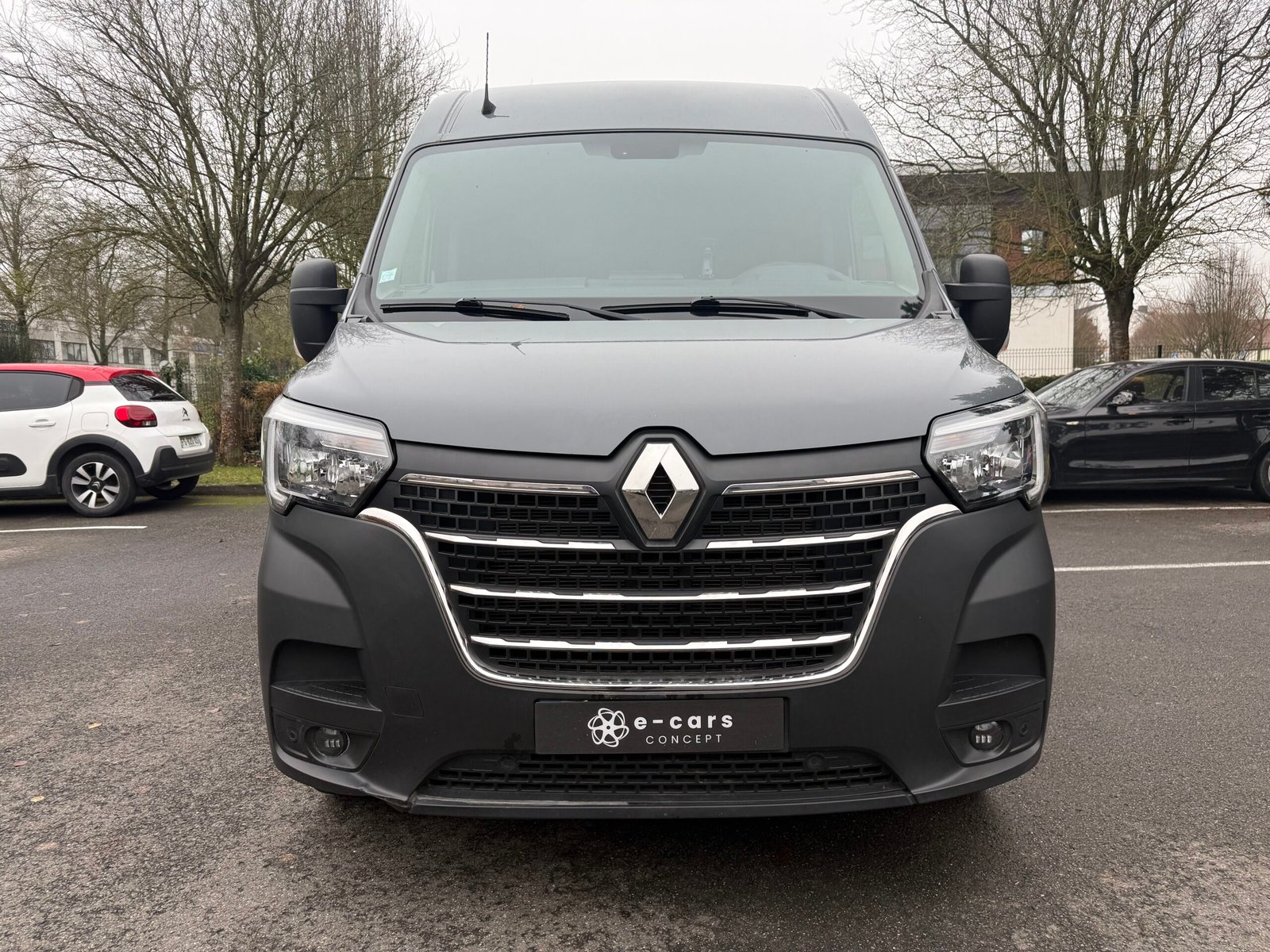 RENAULT Master Confort III Phase 2 Traction Fourgon 2.3 dCi 16V Fourgon BVR 150 cv Boîte auto