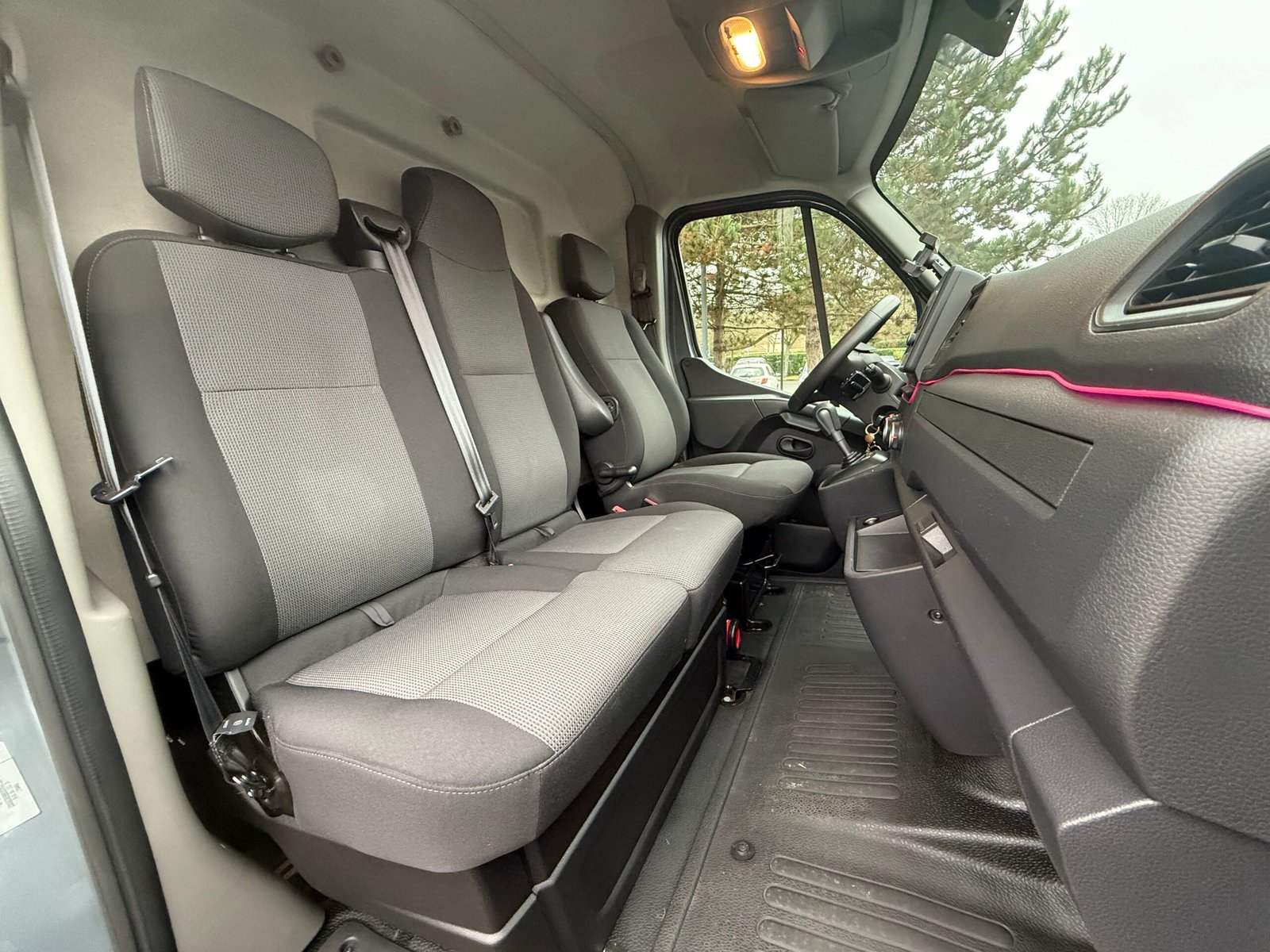 RENAULT Master Confort III Phase 2 Traction Fourgon 2.3 dCi 16V Fourgon BVR 150 cv Boîte auto