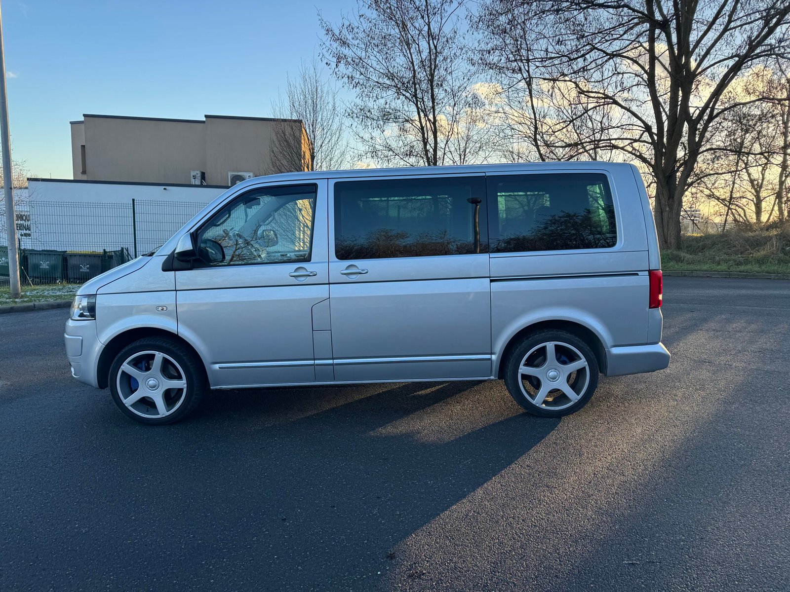 Volkswagen Transporter Phase 2 « HighLine » Multivan 2.0 BiTDI DPF 180CH