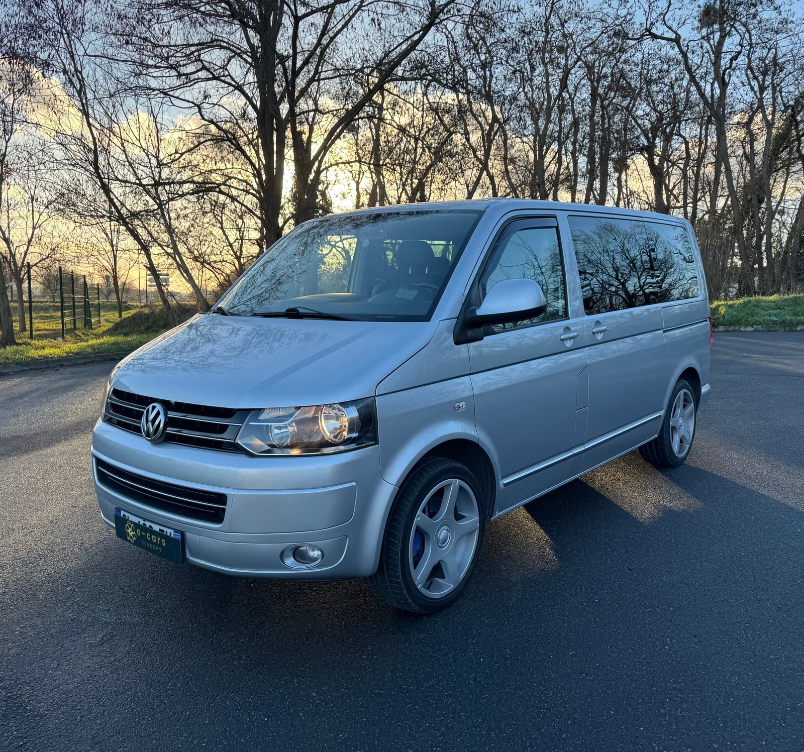 Volkswagen Transporter Phase 2 « HighLine » Multivan 2.0 BiTDI DPF 180CH