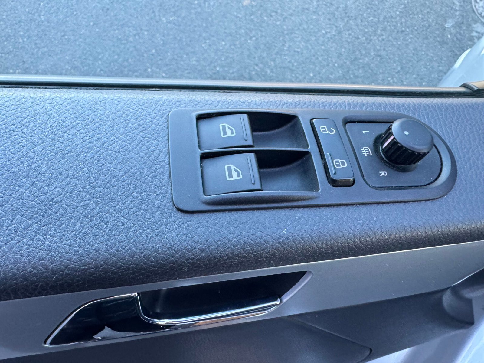 Volkswagen Transporter Phase 2 « HighLine » Multivan 2.0 BiTDI DPF 180CH