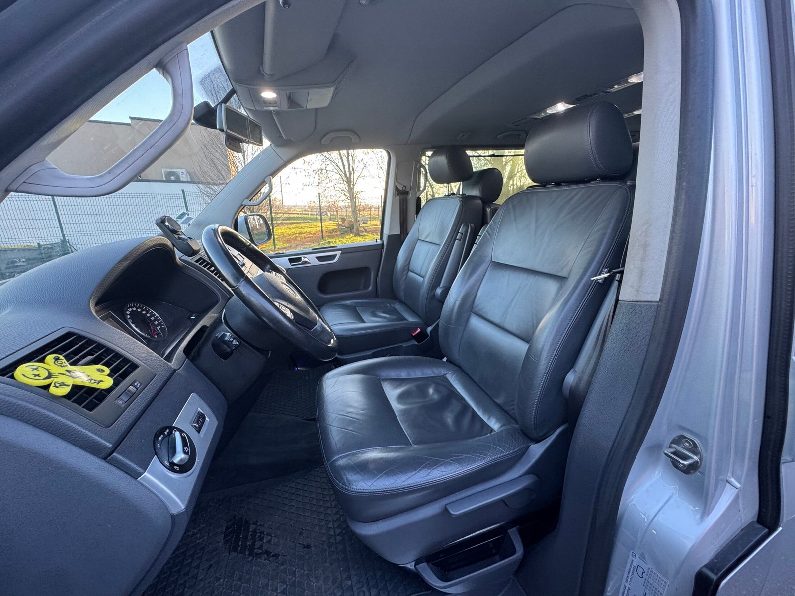 Volkswagen Transporter Phase 2 « HighLine » Multivan 2.0 BiTDI DPF 180CH