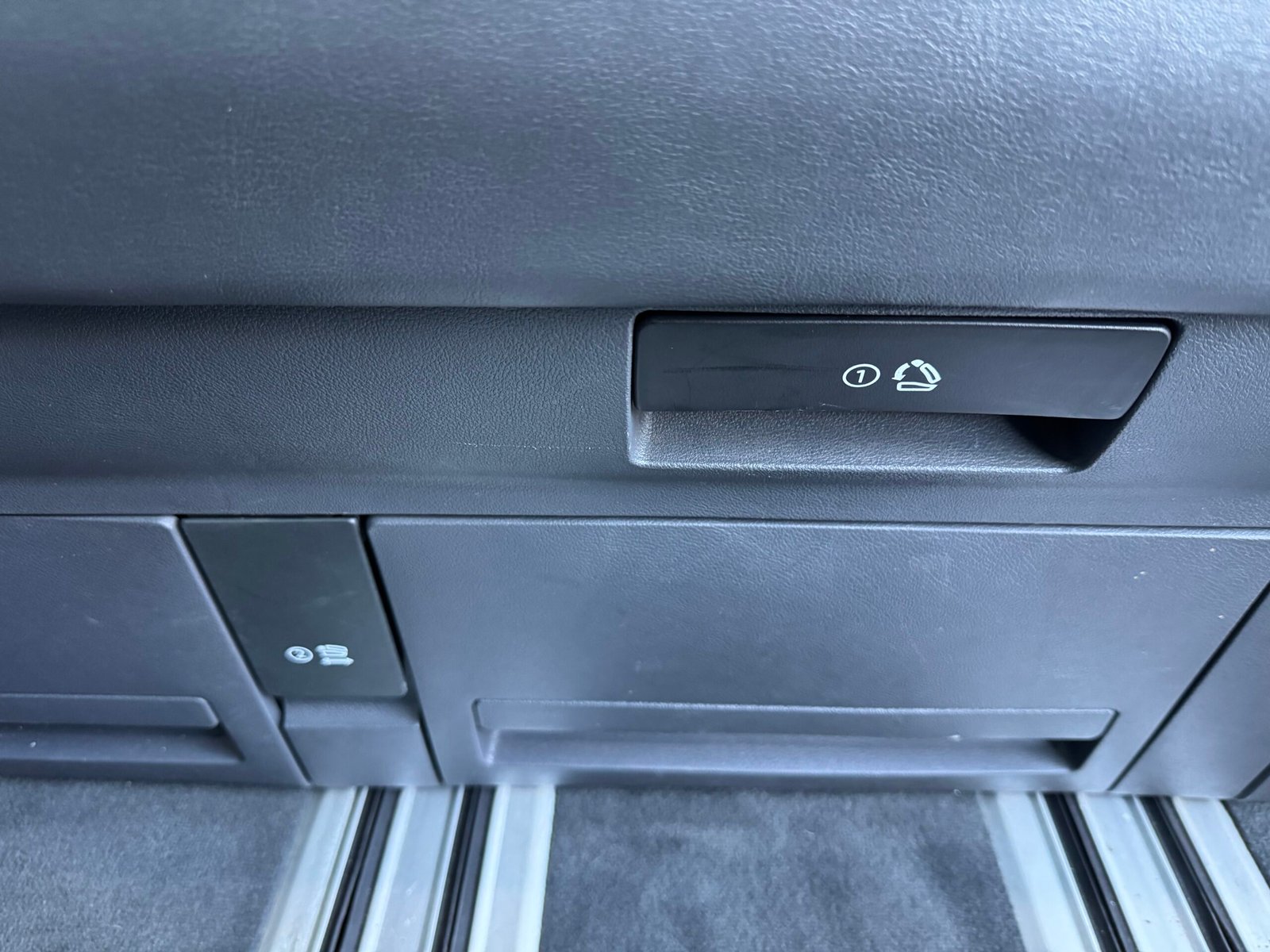 Volkswagen Transporter Phase 2 « HighLine » Multivan 2.0 BiTDI DPF 180CH