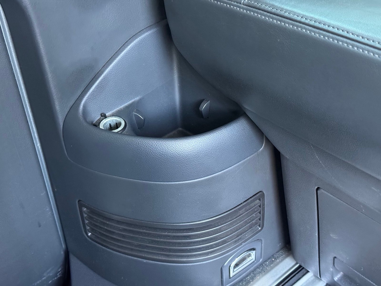 Volkswagen Transporter Phase 2 « HighLine » Multivan 2.0 BiTDI DPF 180CH