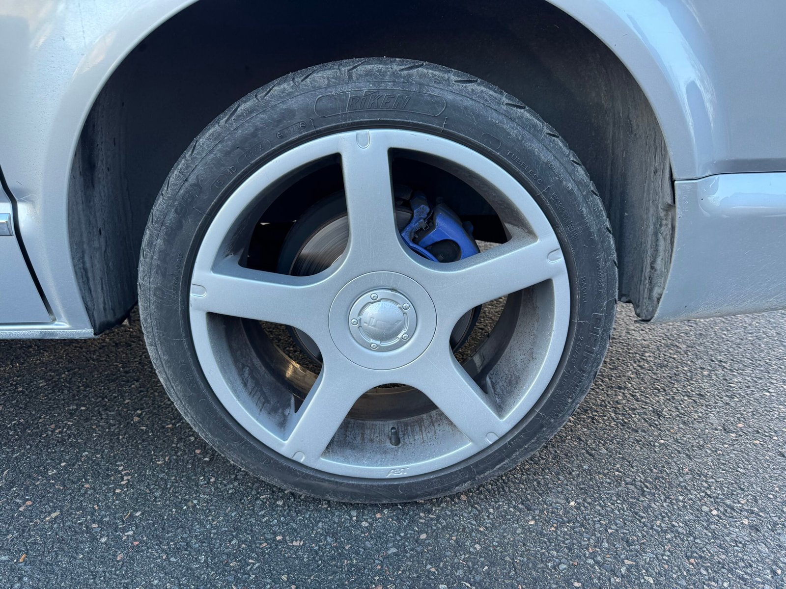 Volkswagen Transporter Phase 2 « HighLine » Multivan 2.0 BiTDI DPF 180CH