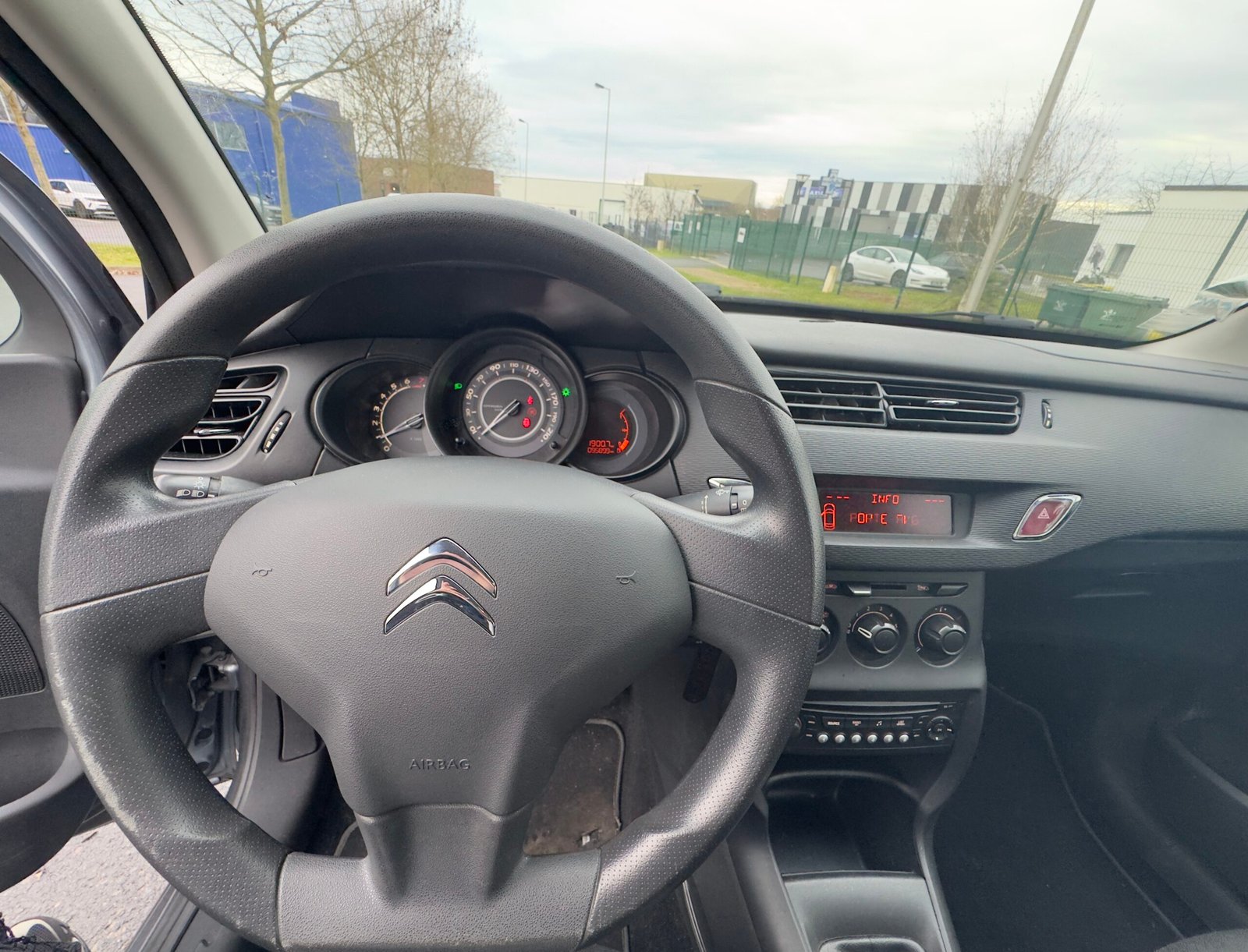 Citroën C3 II 1.4 i Airdream 73CH