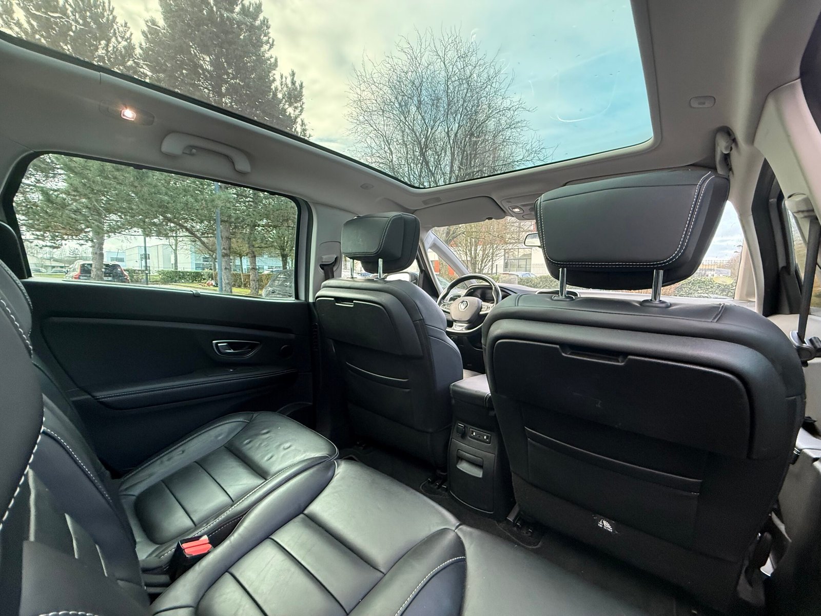 RENAULT Scénic Initial Paris Grand Scénic IV 1.7 dCi 16V 150 cv