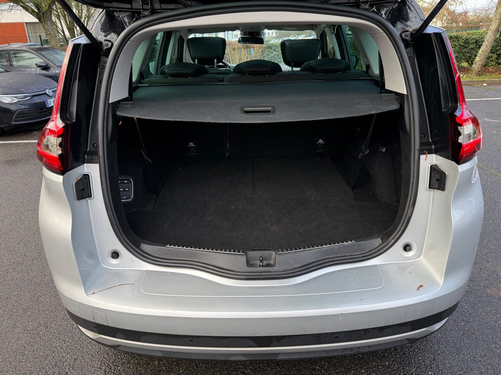 RENAULT Scénic Initial Paris Grand Scénic IV 1.7 dCi 16V 150 cv