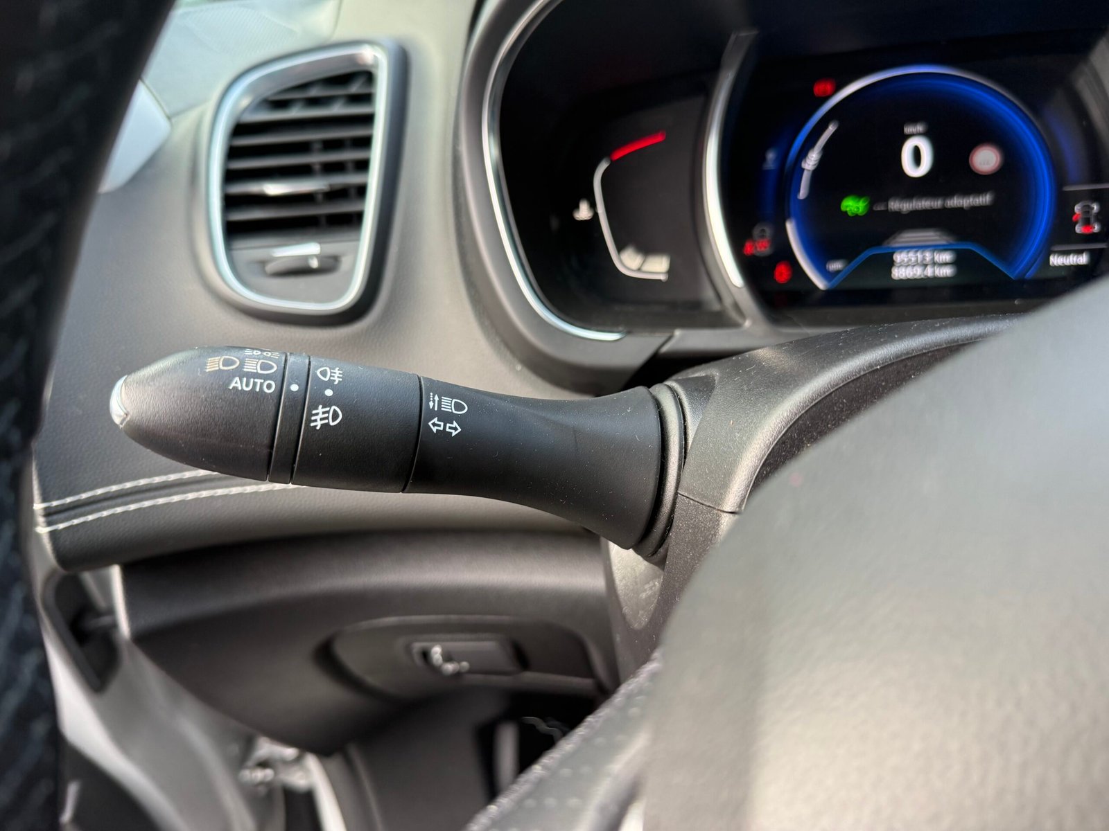 RENAULT Scénic Initial Paris Grand Scénic IV 1.7 dCi 16V 150 cv