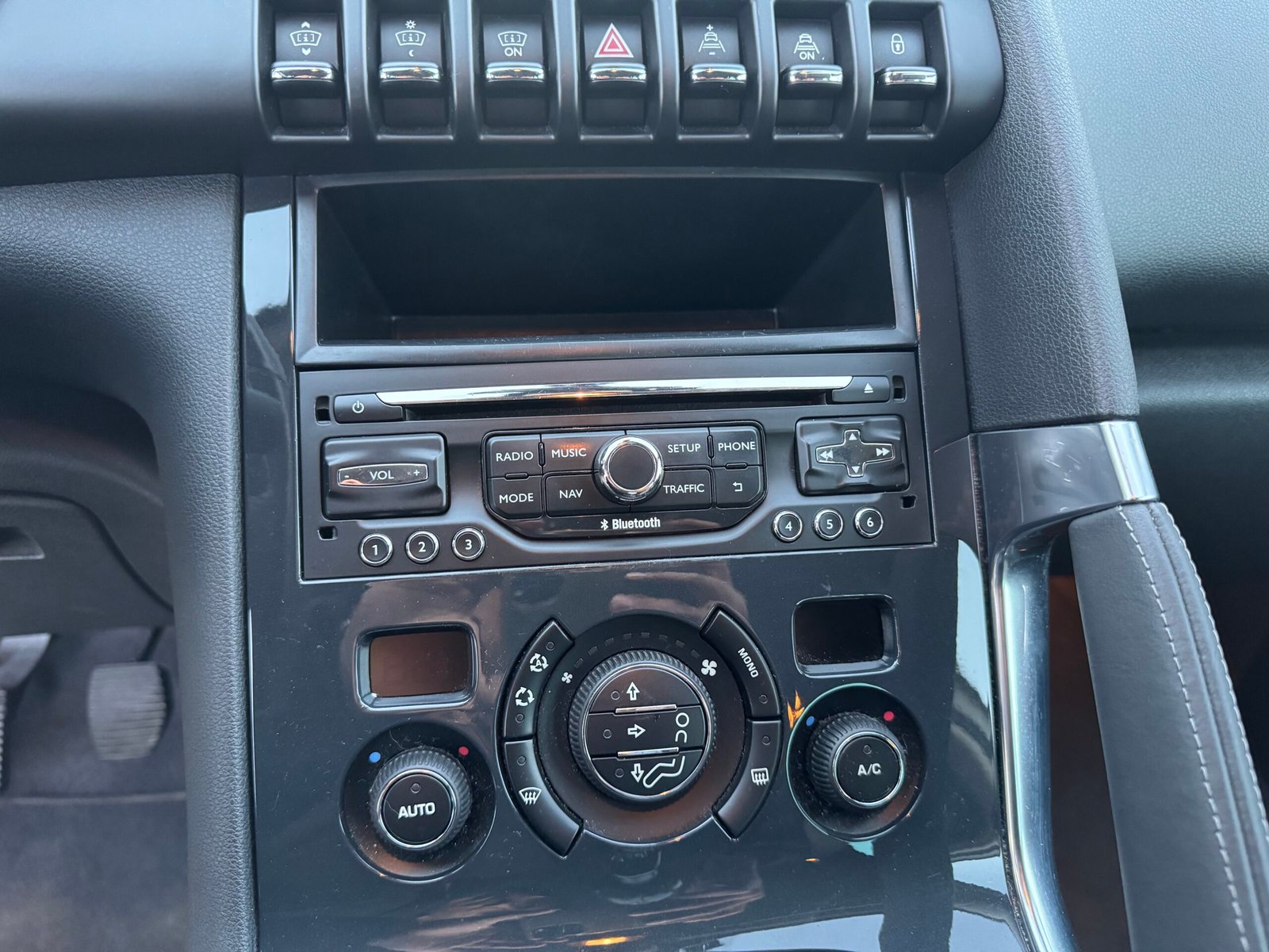 PEUGEOT 3008 FELINE TITANE I 2.0 HDi 16V FAP 150 cv