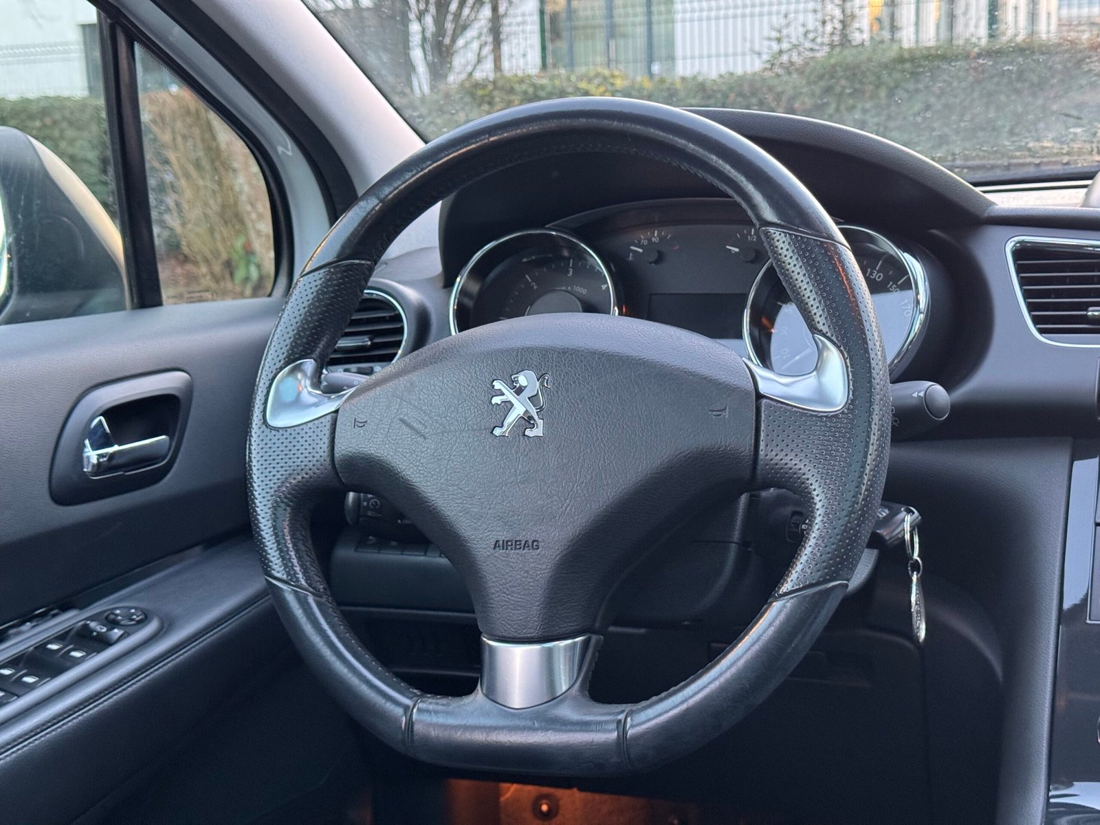 PEUGEOT 3008 FELINE TITANE I 2.0 HDi 16V FAP 150 cv