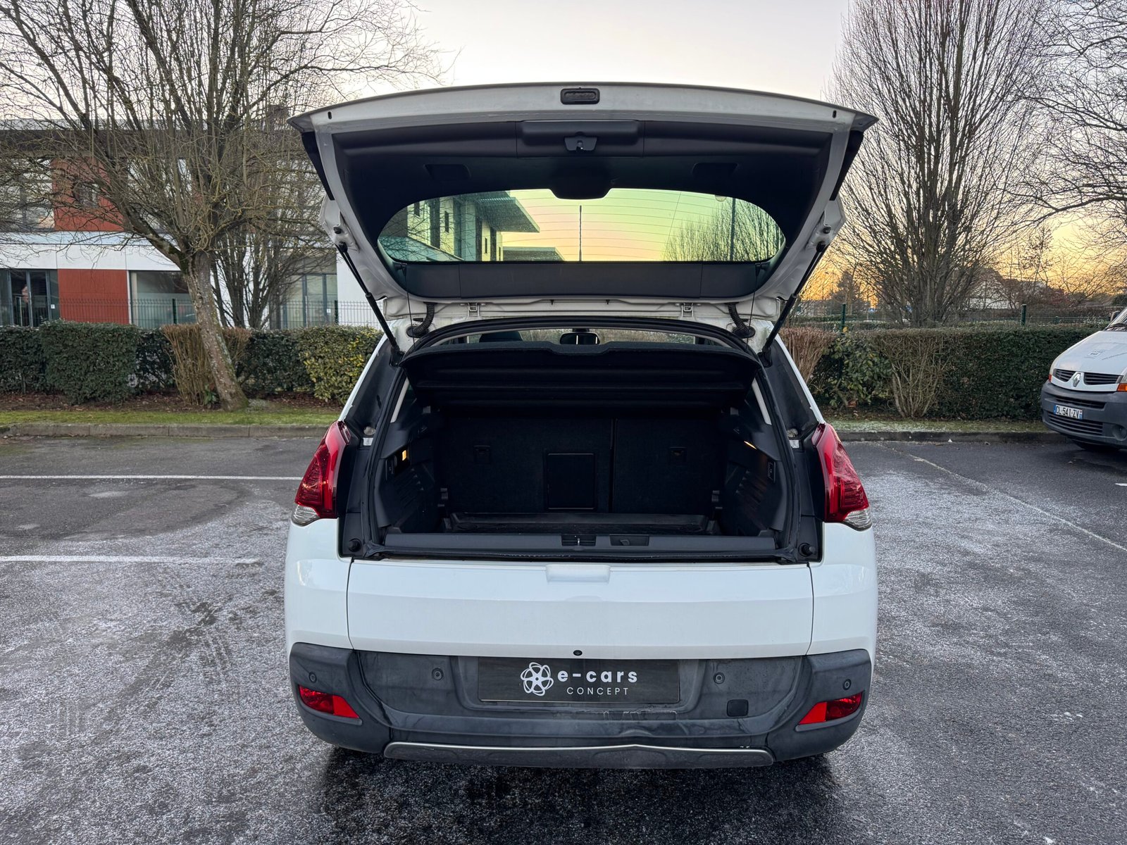 PEUGEOT 3008 FELINE TITANE I 2.0 HDi 16V FAP 150 cv