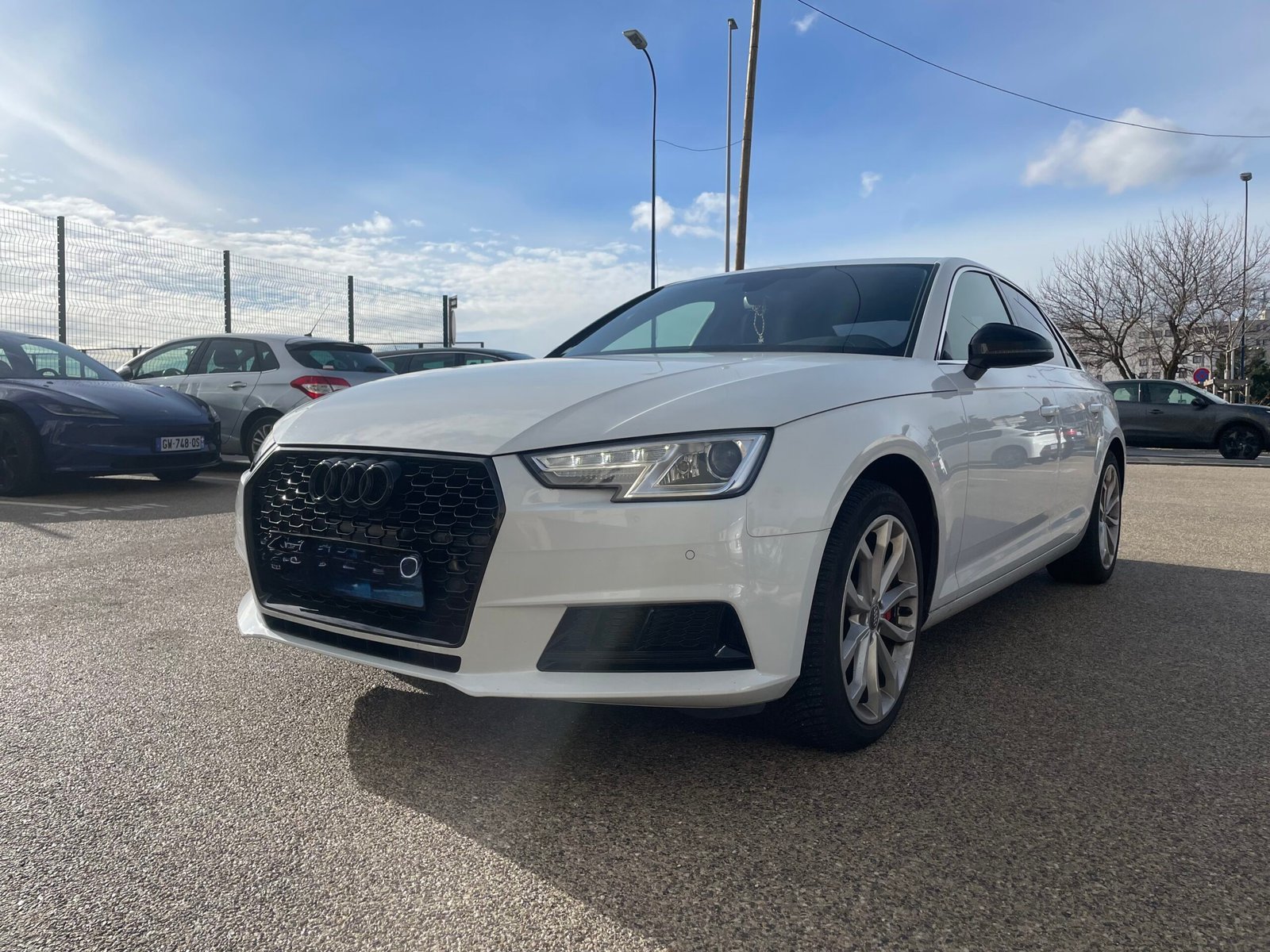 Audi A4 2l TDI design luxe boîte automatique