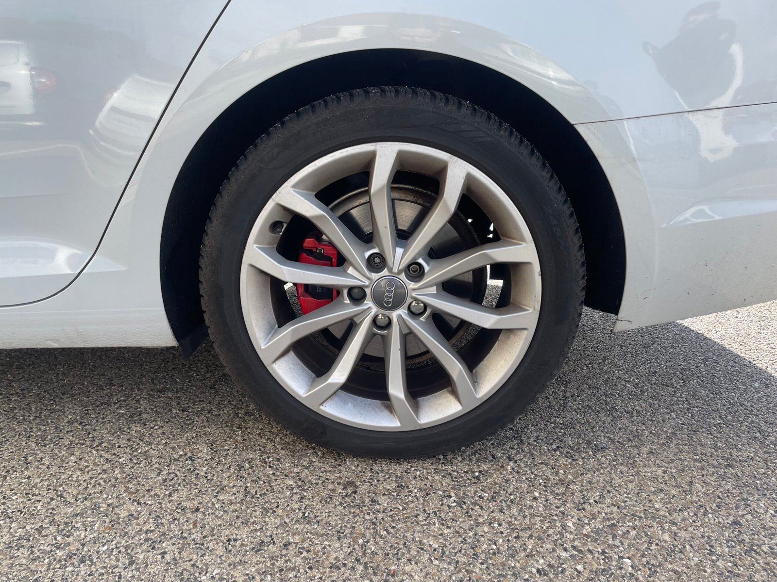 Audi A4 2l TDI design luxe boîte automatique