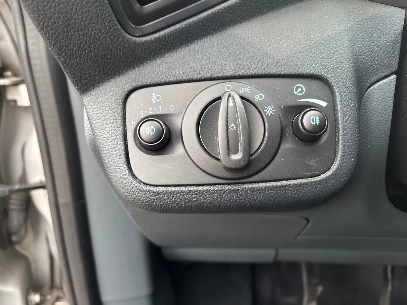 FORD C-Max 1.6 TDCi 95ch “Business”