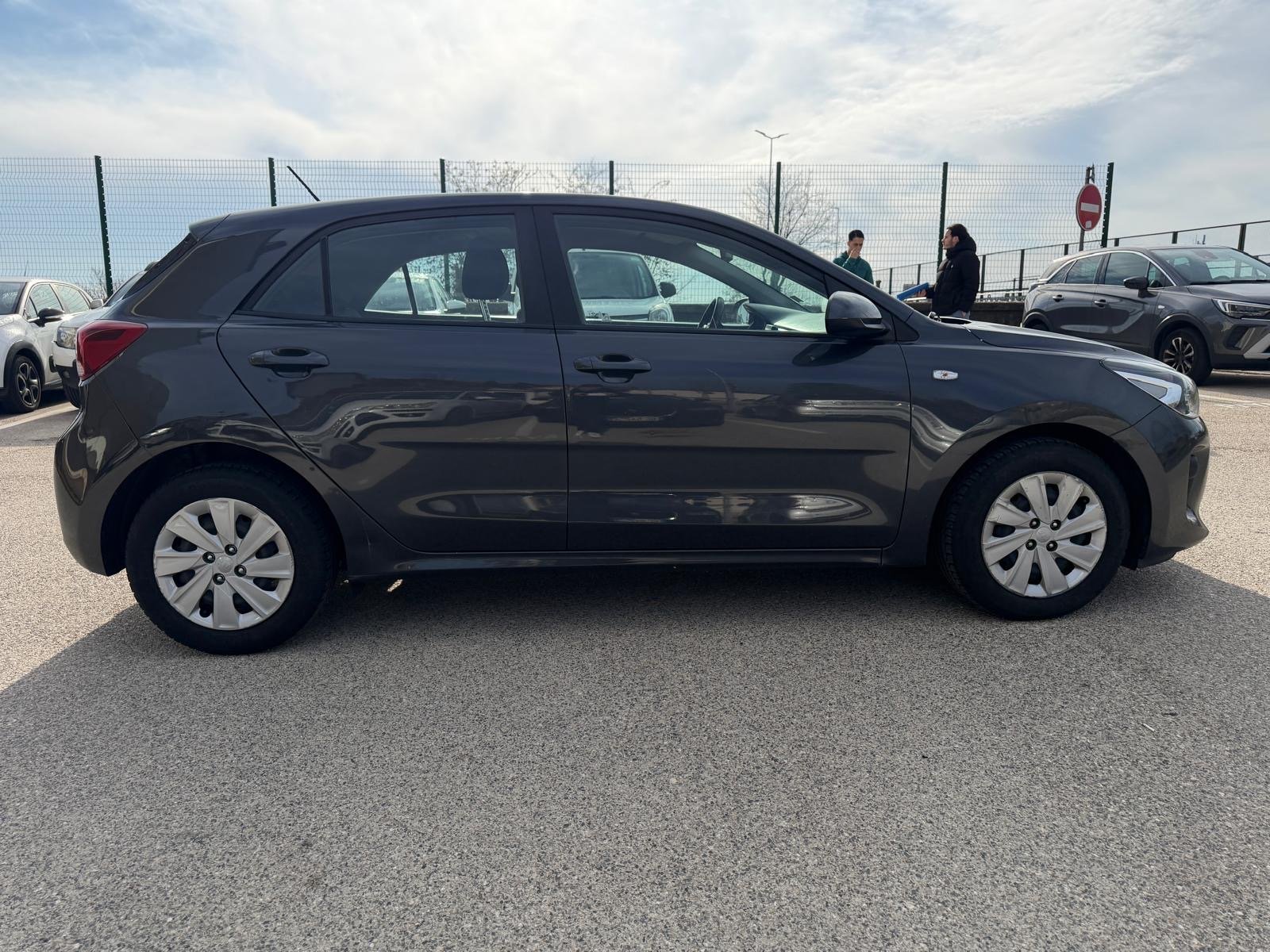 KIA Rio IV 1.2 CVVT essence 84ch