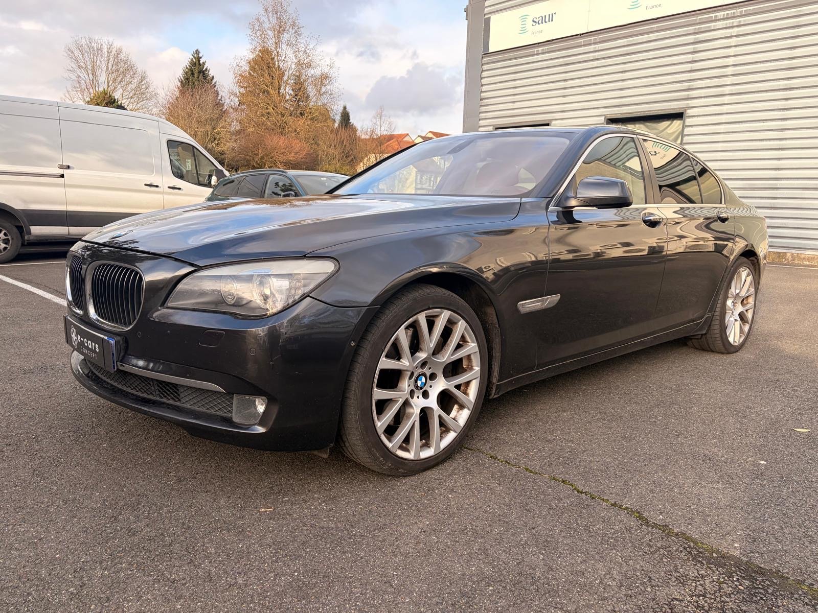 BMW Série 7 (F01) Berline 750i 4.4 i V8 32V Steptronic-6 407 cv Boîte auto