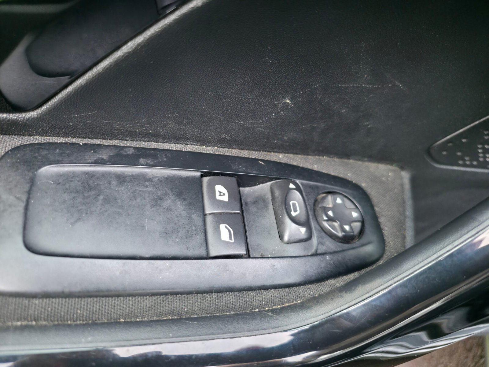 PEUGEOT 208 – 1.2 PureTech 82ch