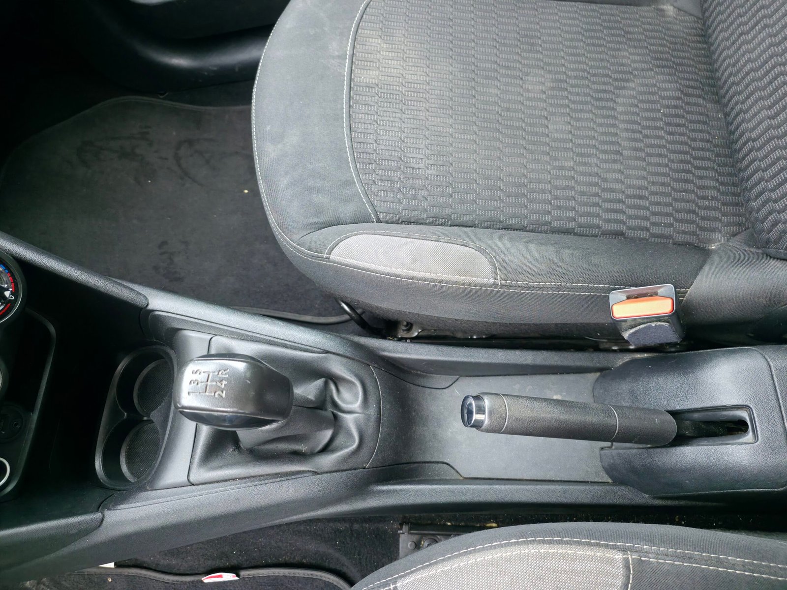 PEUGEOT 208 – 1.2 PureTech 82ch