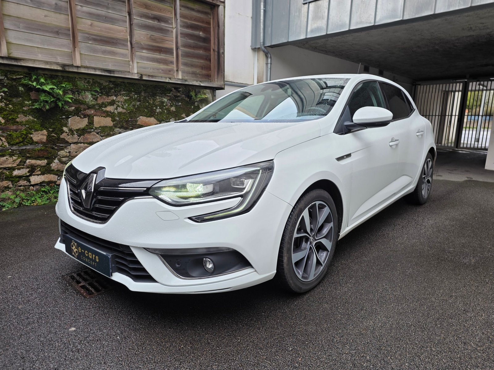 RENAULT MEGANE IV – 1.5 dCi 110ch EDC Intens Bose