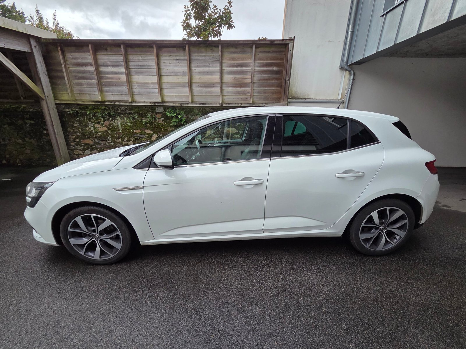 RENAULT MEGANE IV – 1.5 dCi 110ch EDC Intens Bose