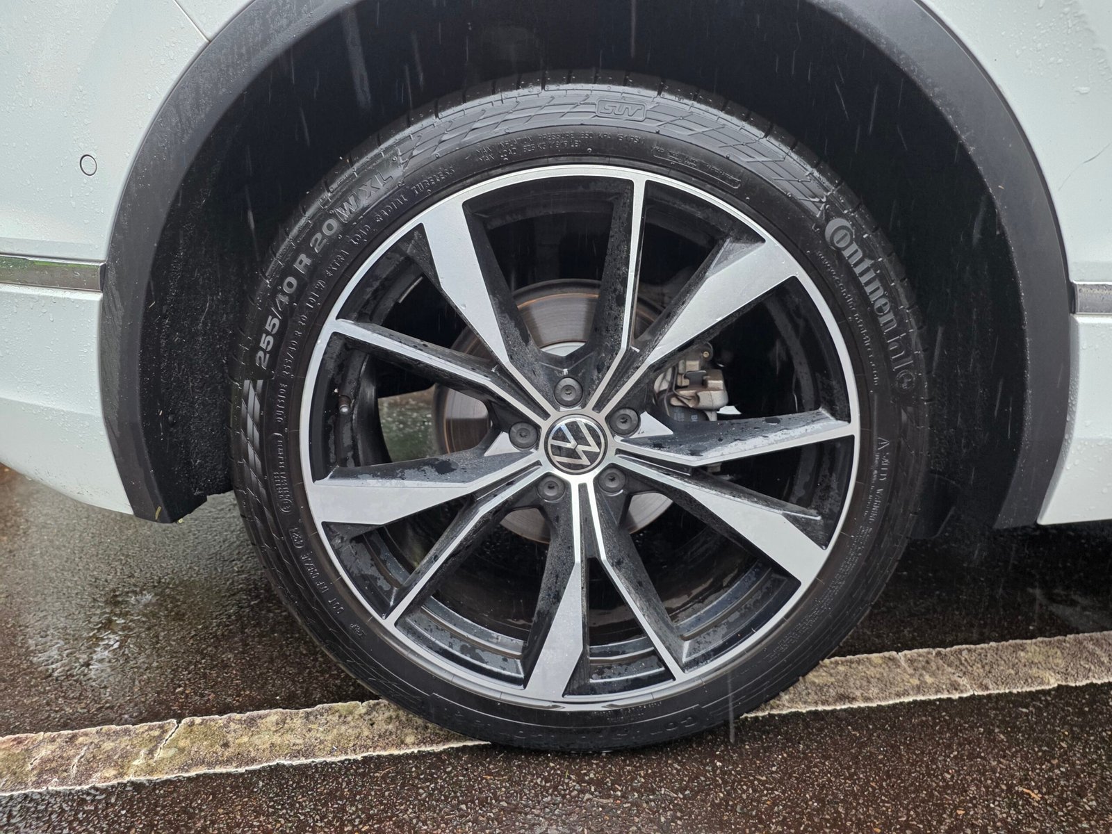 Volkswagen Tiguan R-Line 2.0 TDI 150 ch DSG7