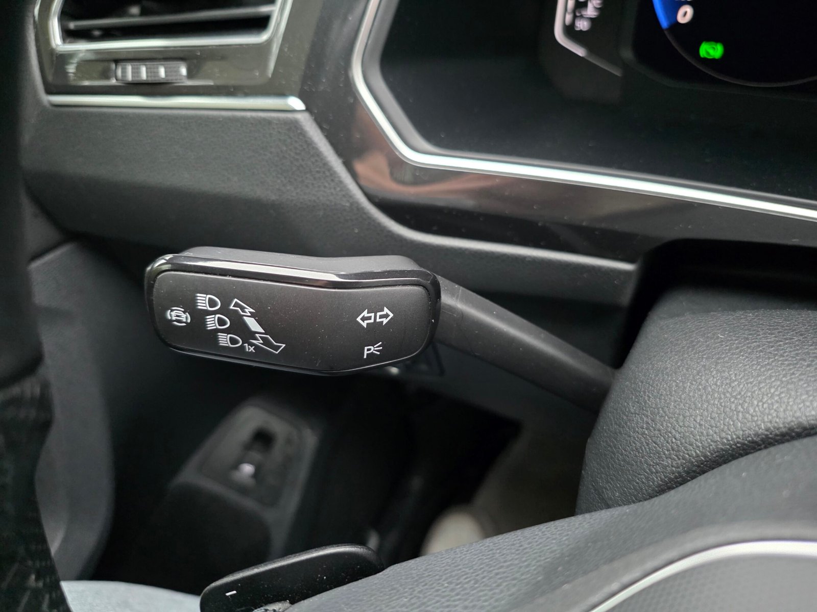 Volkswagen Tiguan R-Line 2.0 TDI 150 ch DSG7