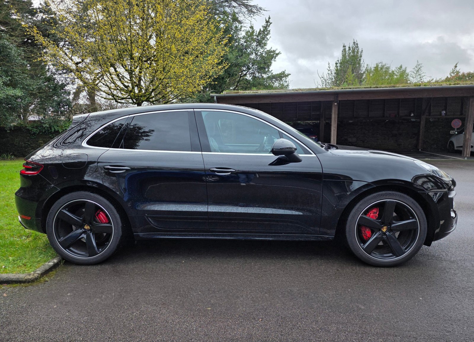 PORSCHE MACAN TURBO – V6 3.6 Biturbo 400ch