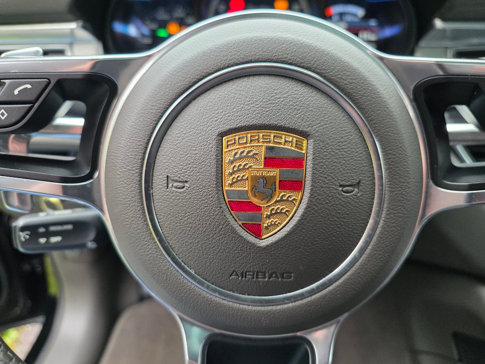 PORSCHE MACAN TURBO – V6 3.6 Biturbo 400ch