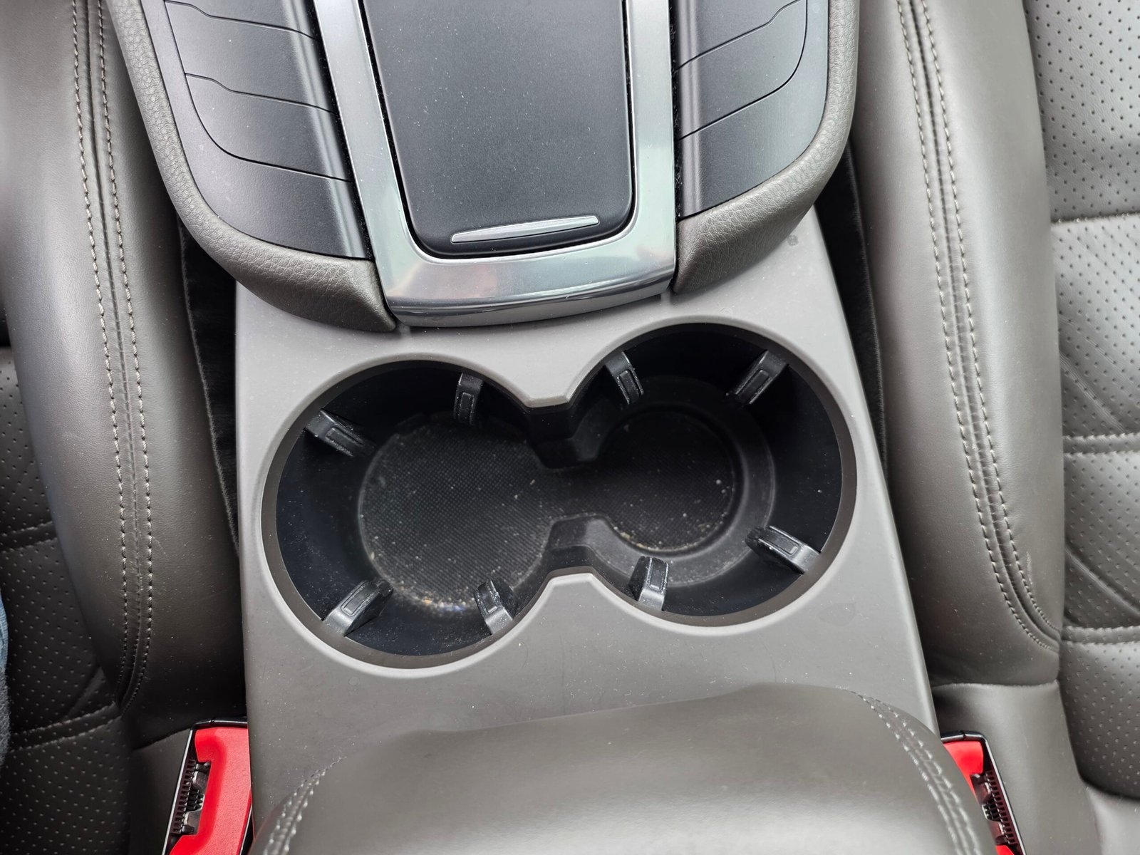 PORSCHE MACAN TURBO – V6 3.6 Biturbo 400ch