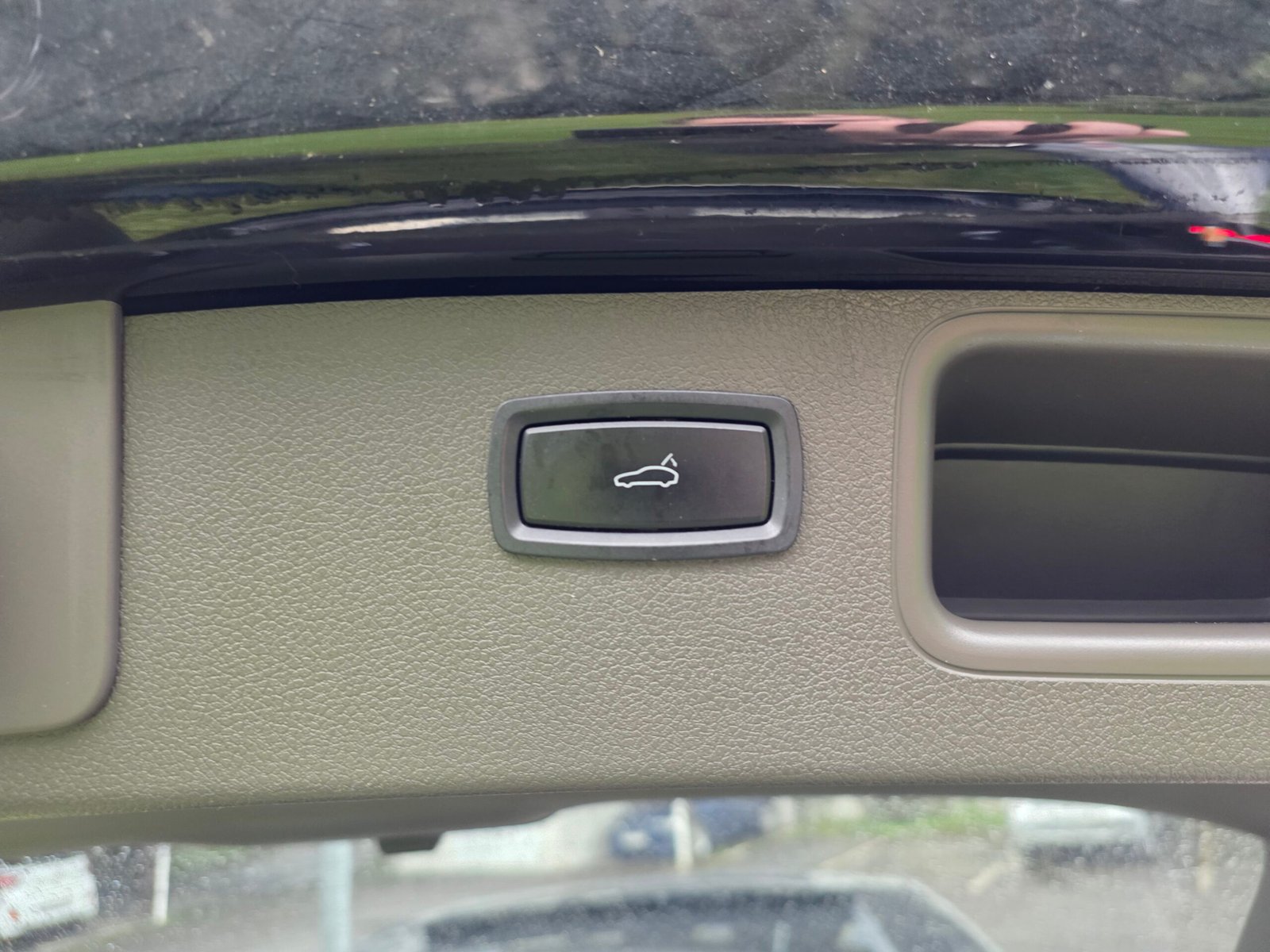 PORSCHE MACAN TURBO – V6 3.6 Biturbo 400ch