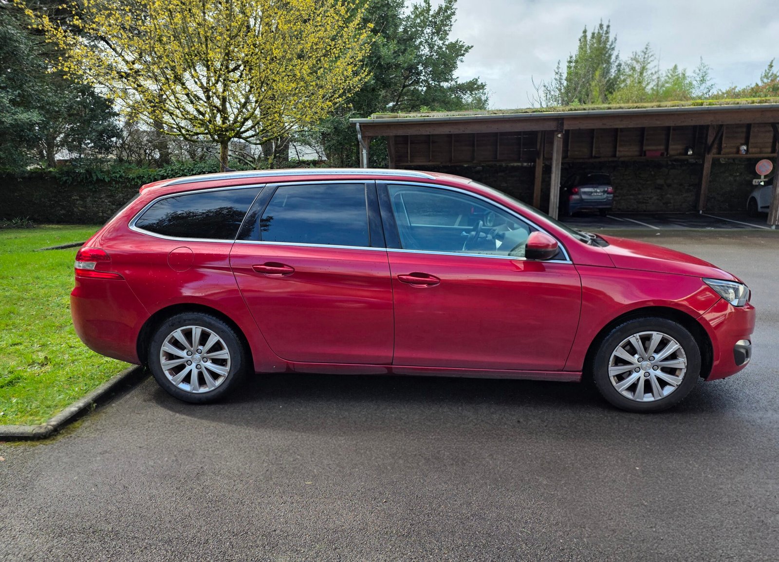 PEUGEOT 308 SW – 1.6 BlueHDi 120ch Allure