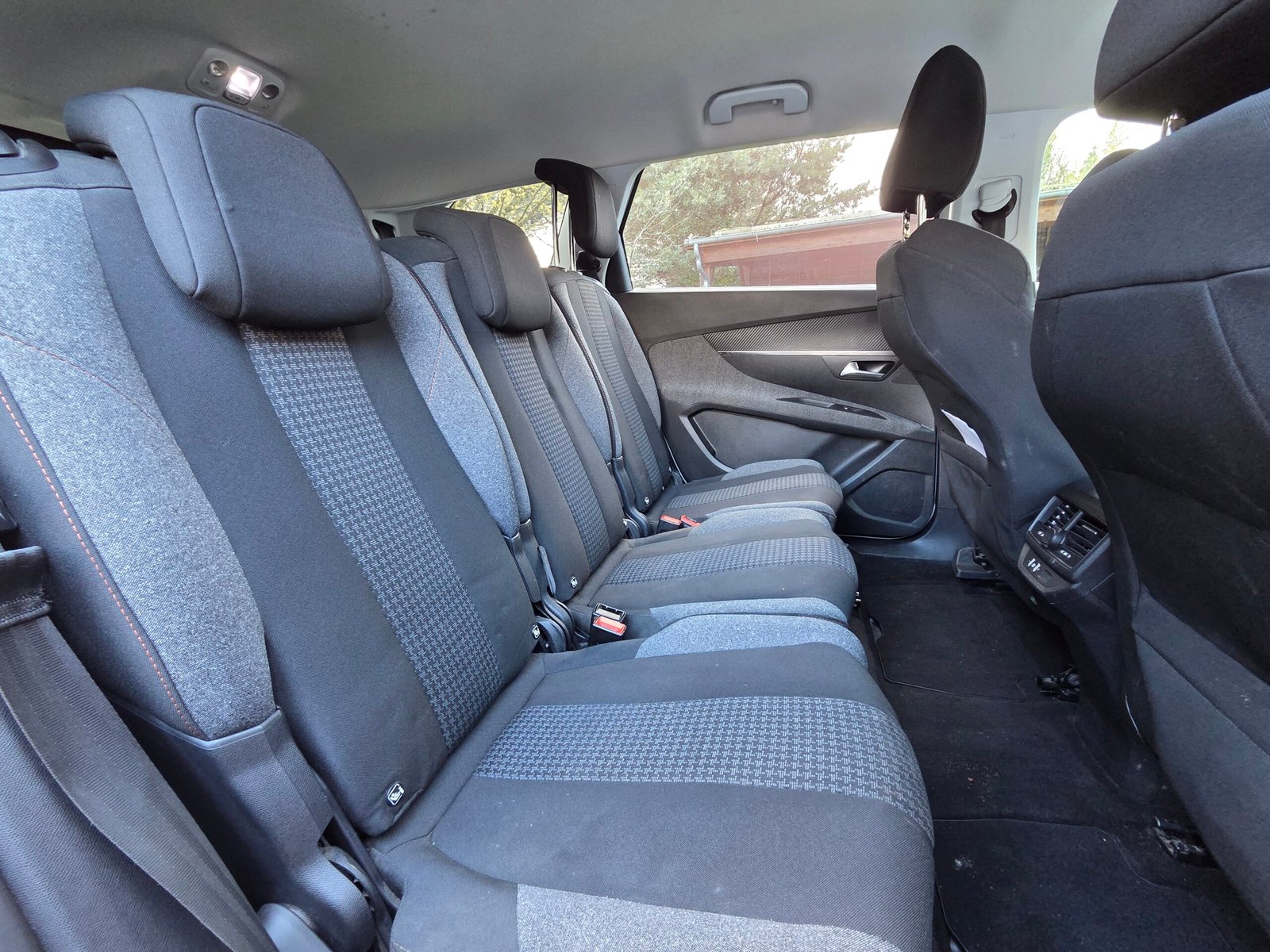 PEUGEOT 5008 – 1.6 BlueHDi 120ch Active